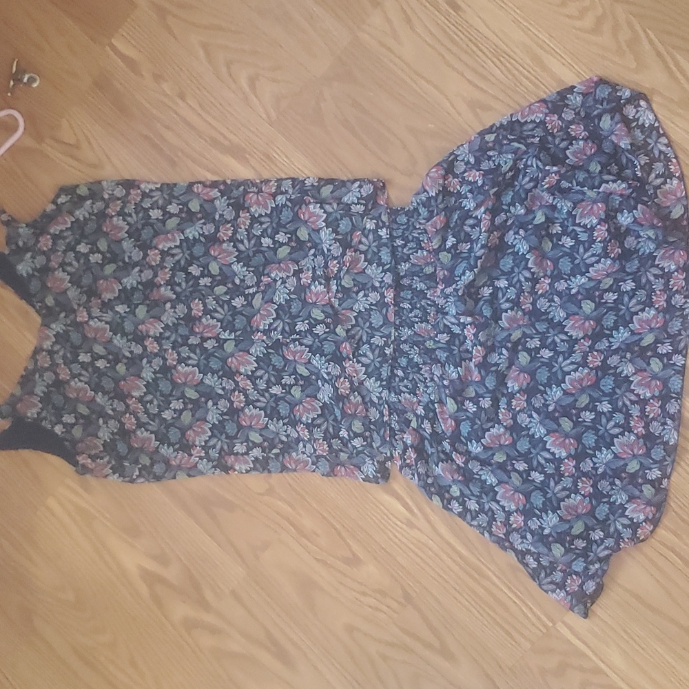 Cabi Floral Top Skirt Set XS